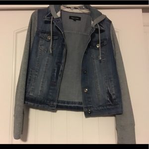 Jean jacket with cloth sleeves and hood